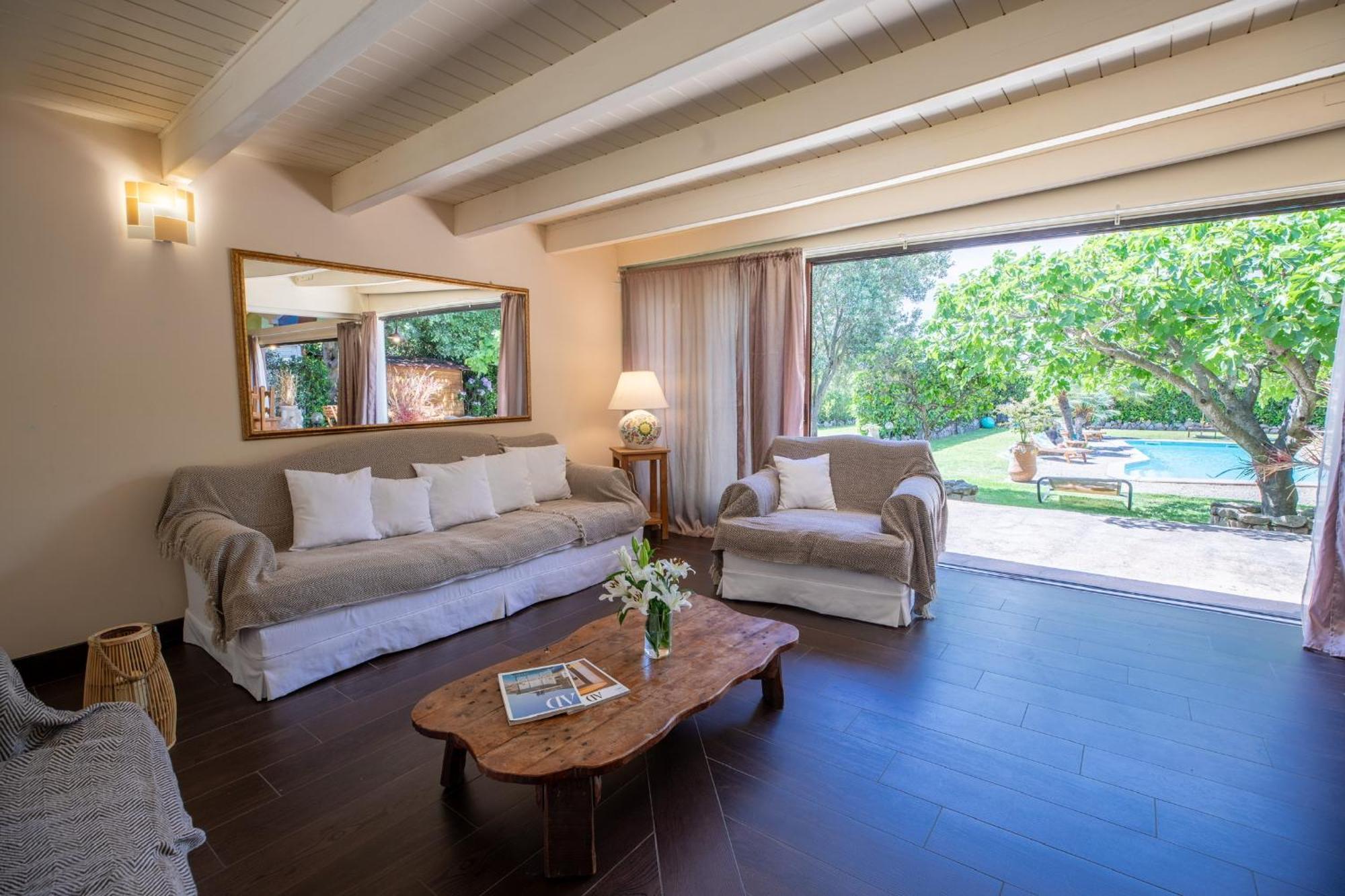 Villa Niloan Olbia Exterior photo